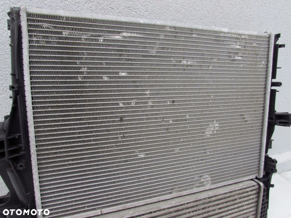 IVECO DAILY IV V VI LIFT 11-14 2.3 3.0 CHLODNICE OBUDOWA WODY INTERCOOLER 5801264636 5801526777 - 4