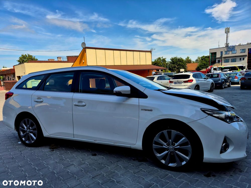 Toyota Auris - 12