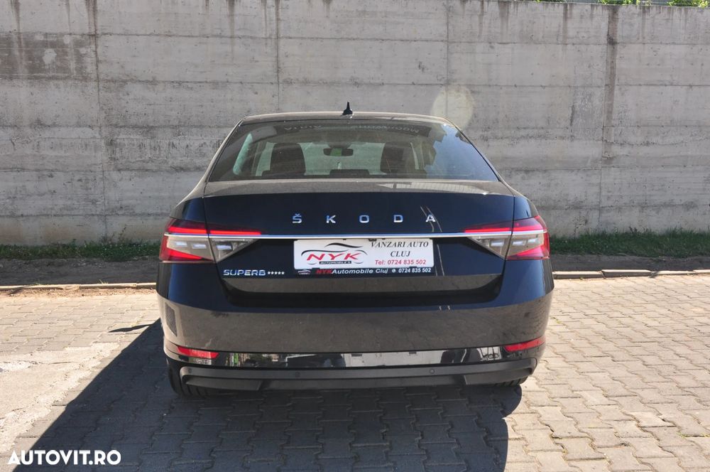 Skoda Superb 2.0 TDI DSG Ambition - 10