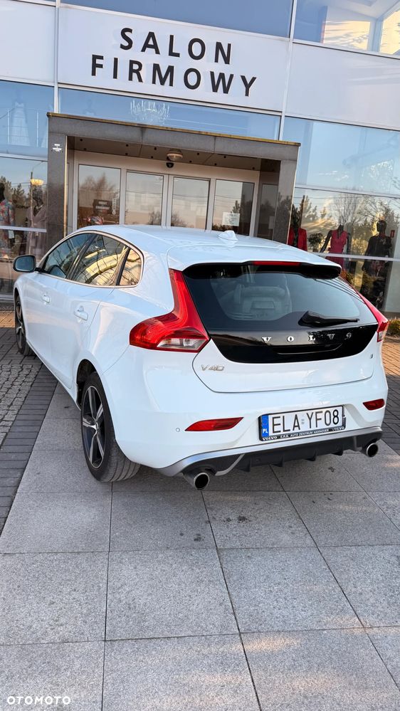 Volvo V40 - 18