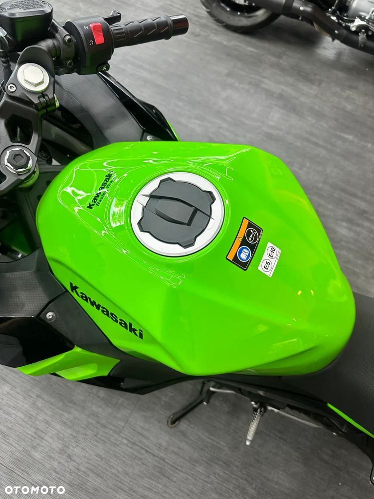 Kawasaki Ninja - 8