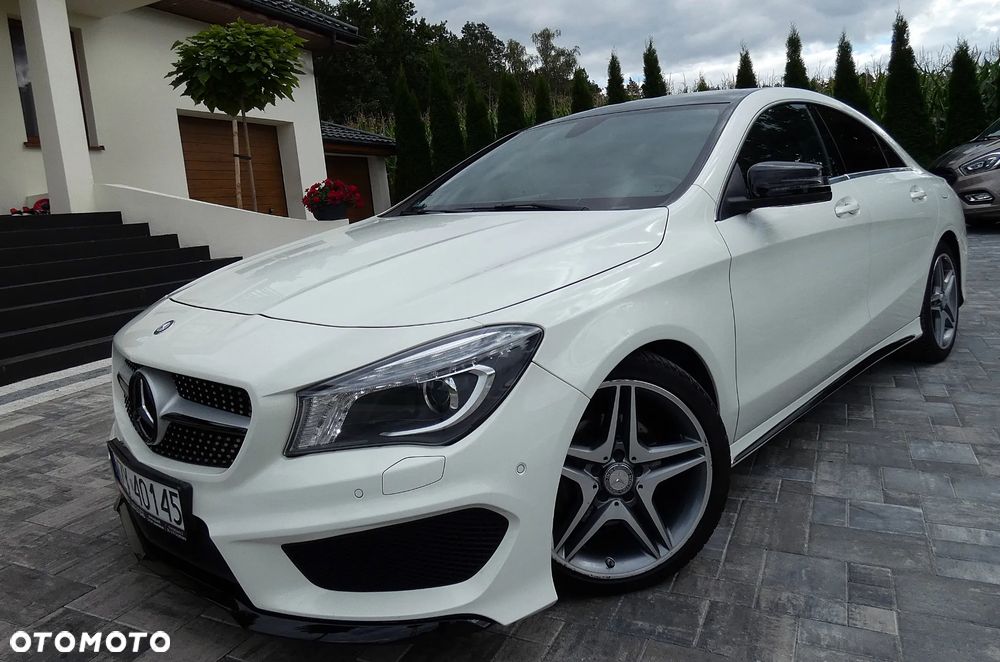 Mercedes-Benz CLA 200 7G-DCT AMG Line - 14