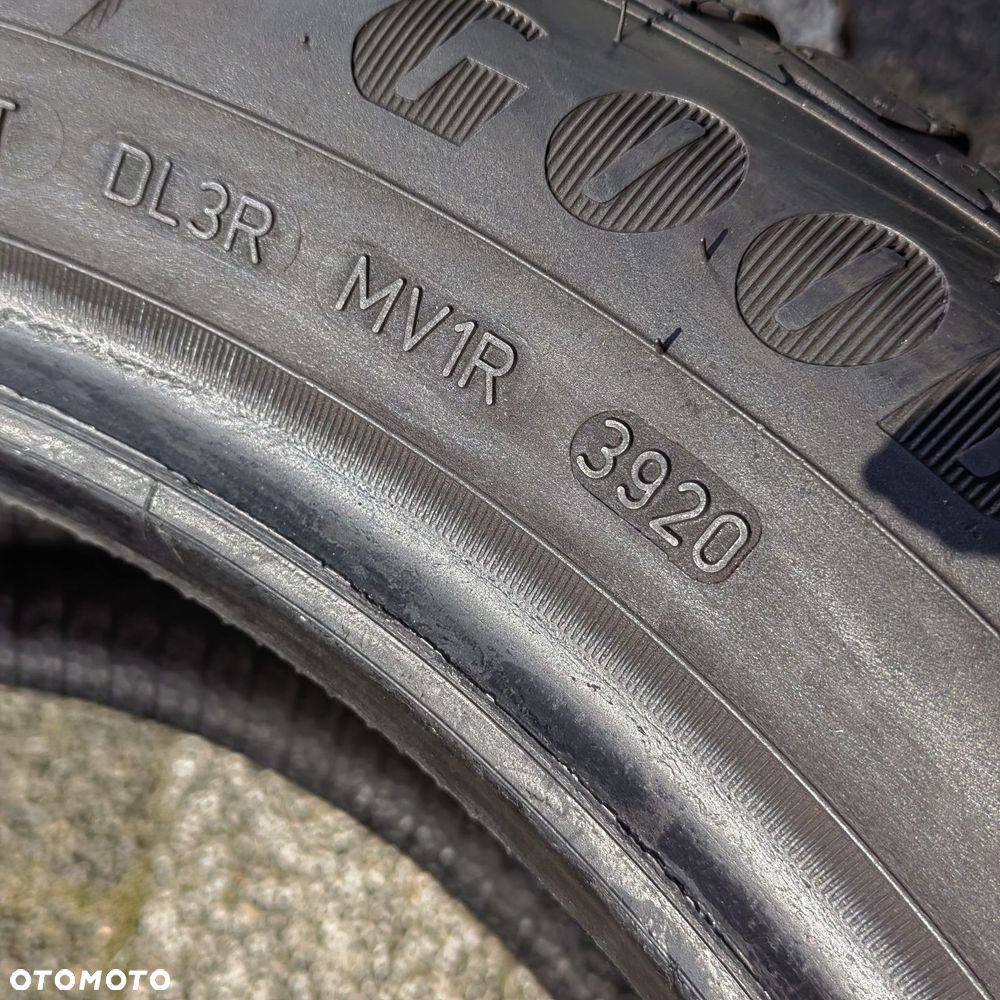 215/55R17 94V Goodyear Vector4 seasons gen-2 para całoroczne PC49 - 8