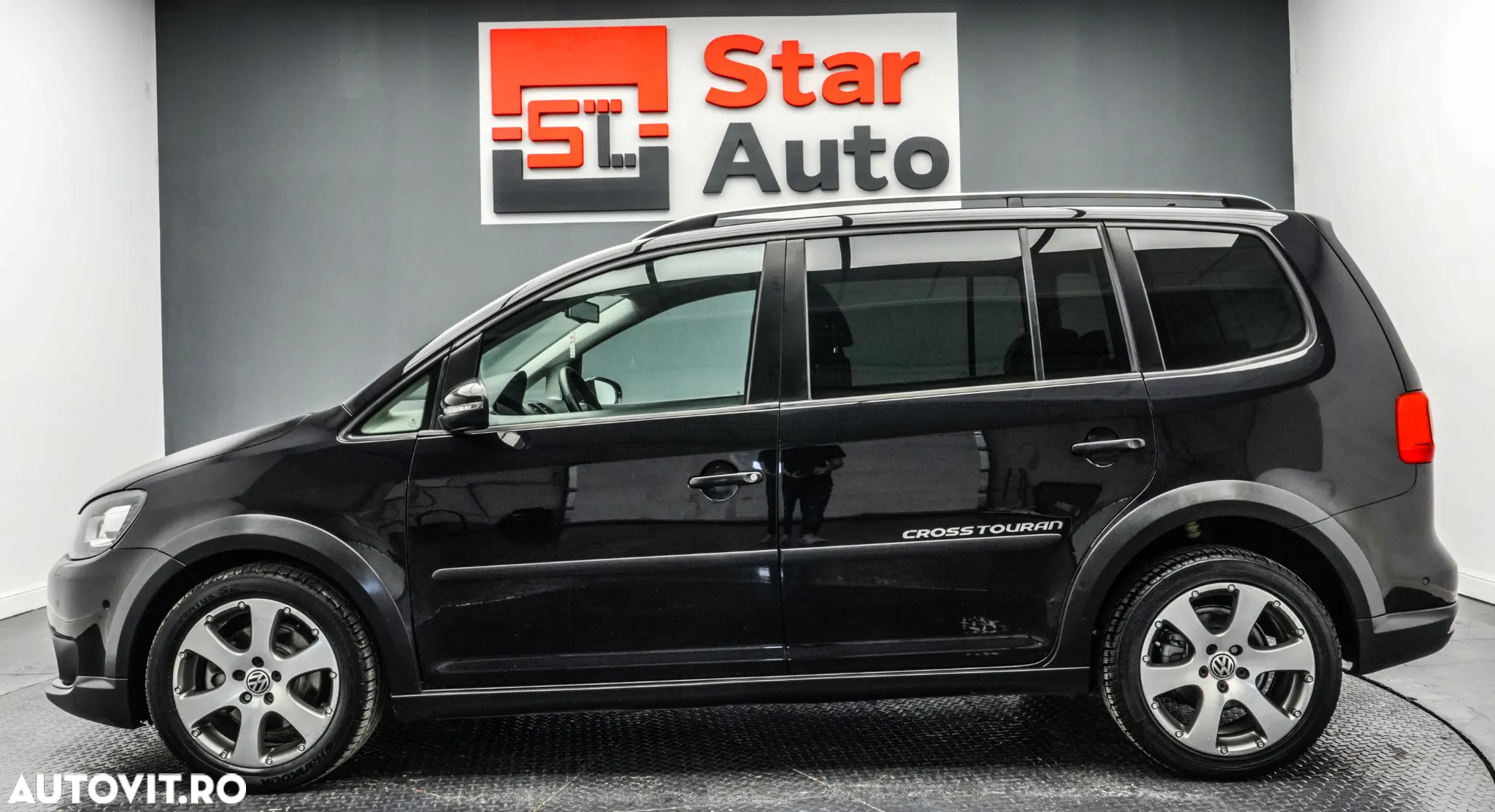 Volkswagen Touran Cross 2.0 TDI DSG - 9