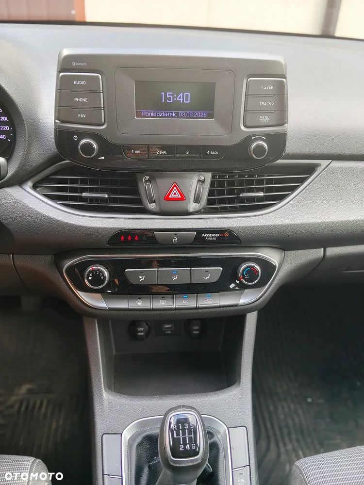 Hyundai i30 1.5 DPI Classic + - 18