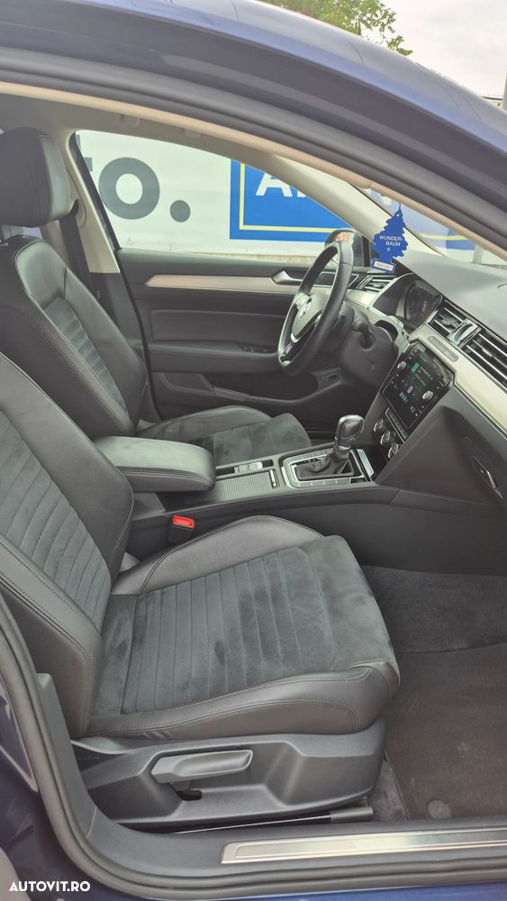 Volkswagen Passat 2.0 TDI DSG Highline - 16