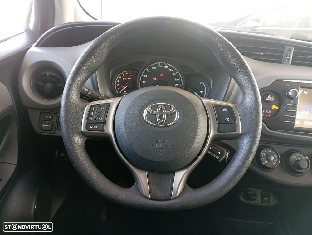 Toyota Yaris 1.0 VVT-i - 9