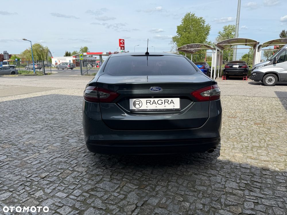 Ford Fusion - 6