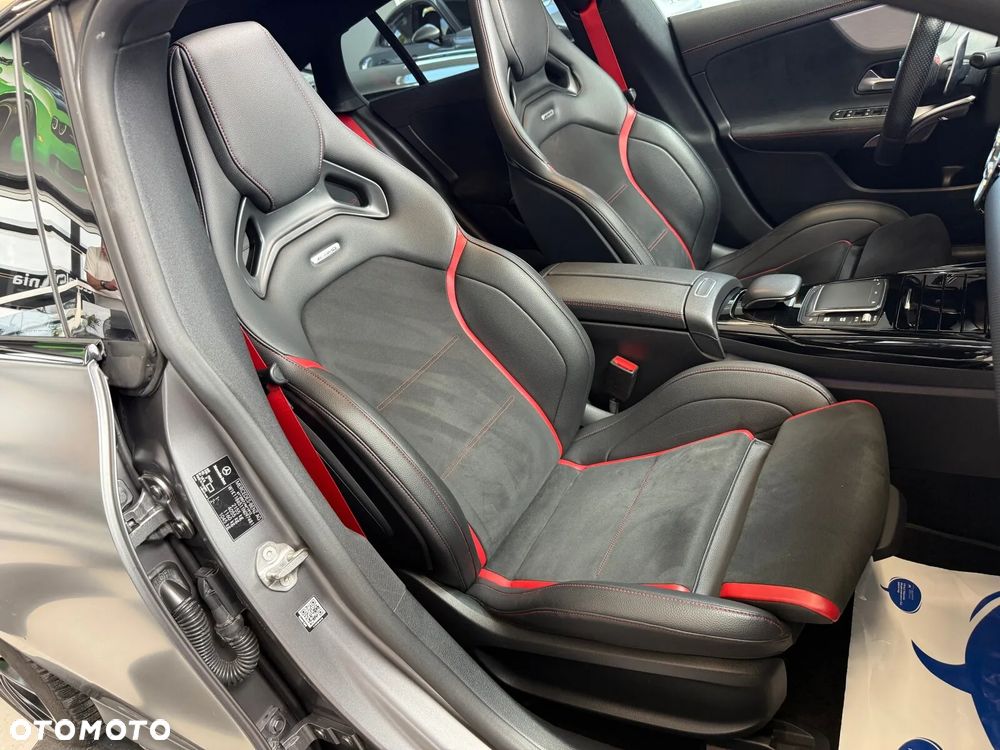 Mercedes-Benz CLA - 17
