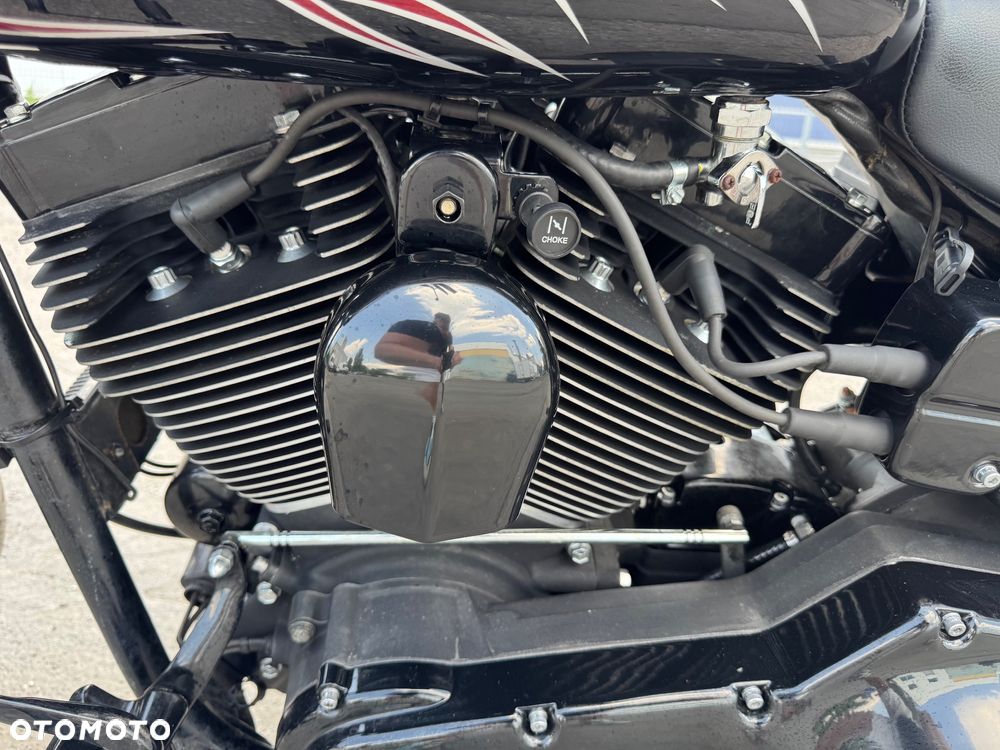 Harley-Davidson Dyna - 17