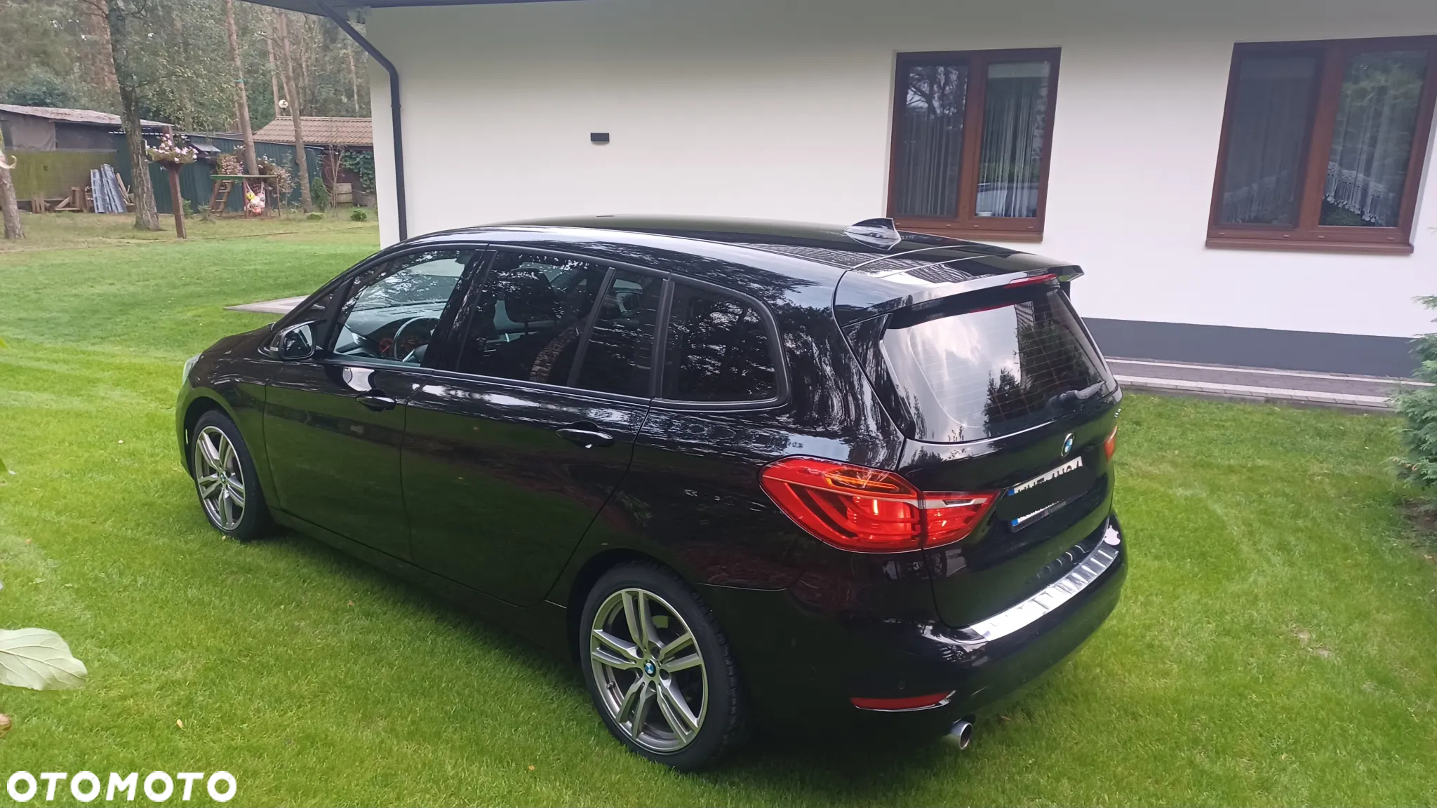 BMW Seria 2 218d - 6