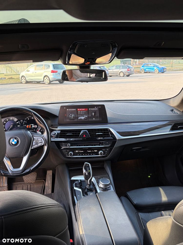 BMW Seria 5 530i M Sport sport - 17
