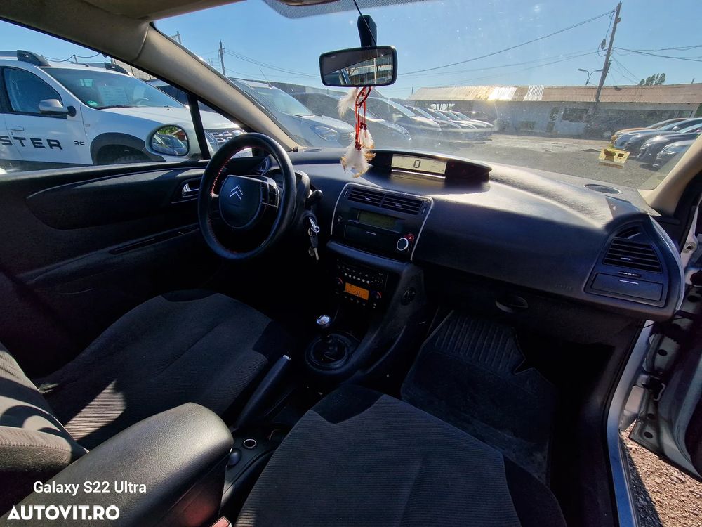 Citroën C4 1.6 HDI FAP Confort - 17