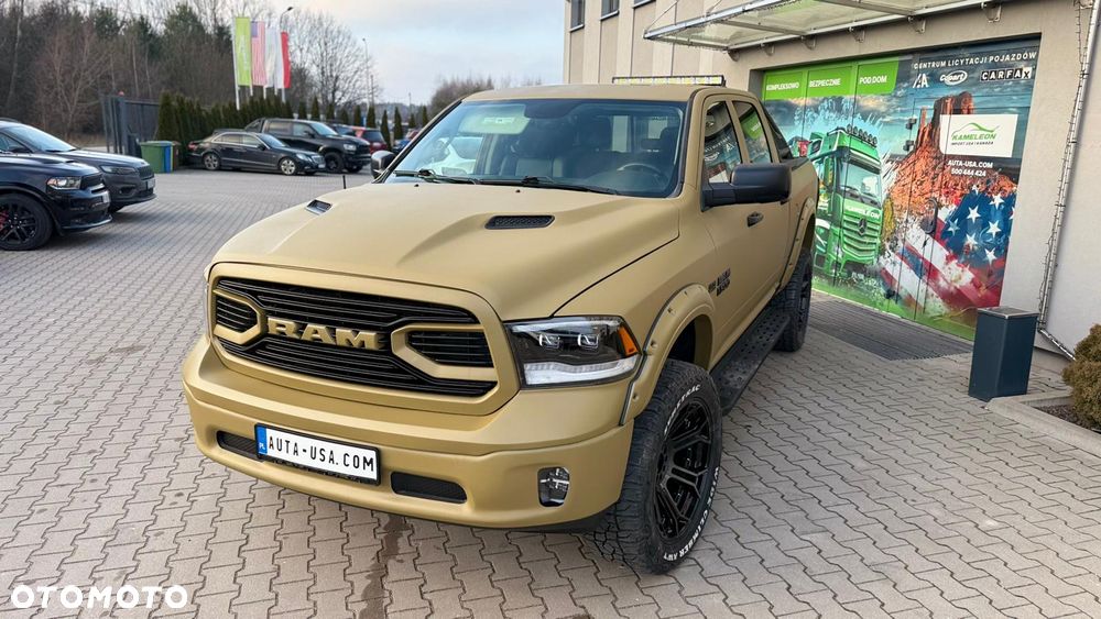 Dodge RAM - 8