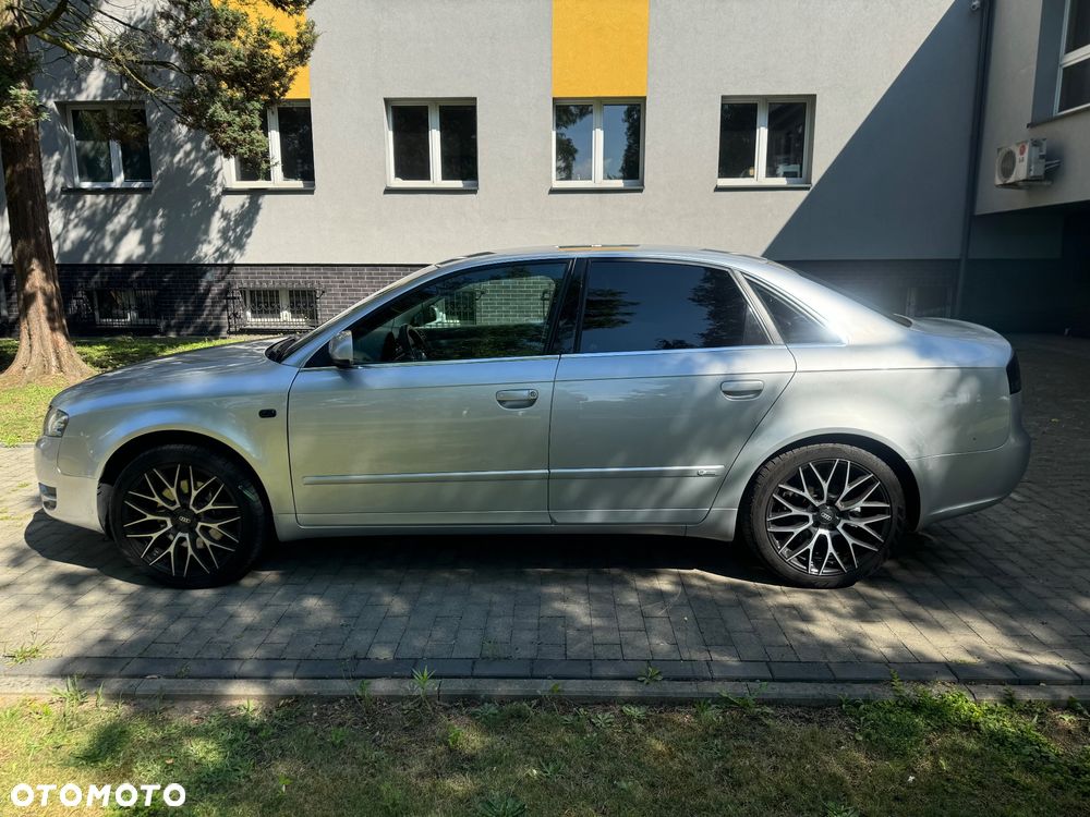 Audi A4 Limousine - 15