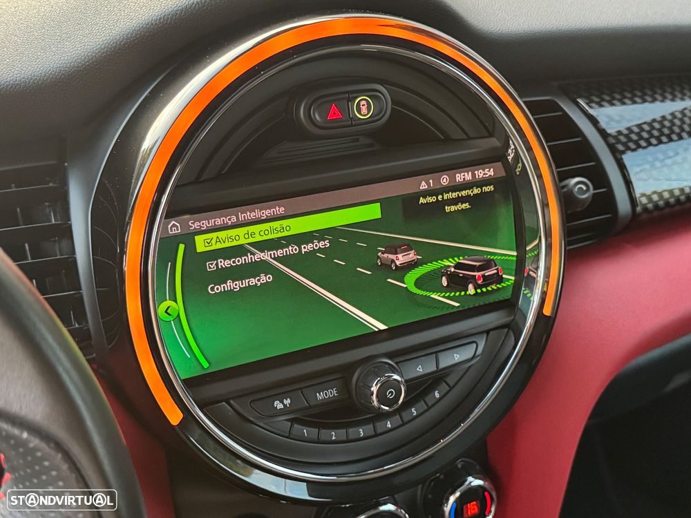 MINI 3 Portas John Cooper Works Auto Desportiva - 24