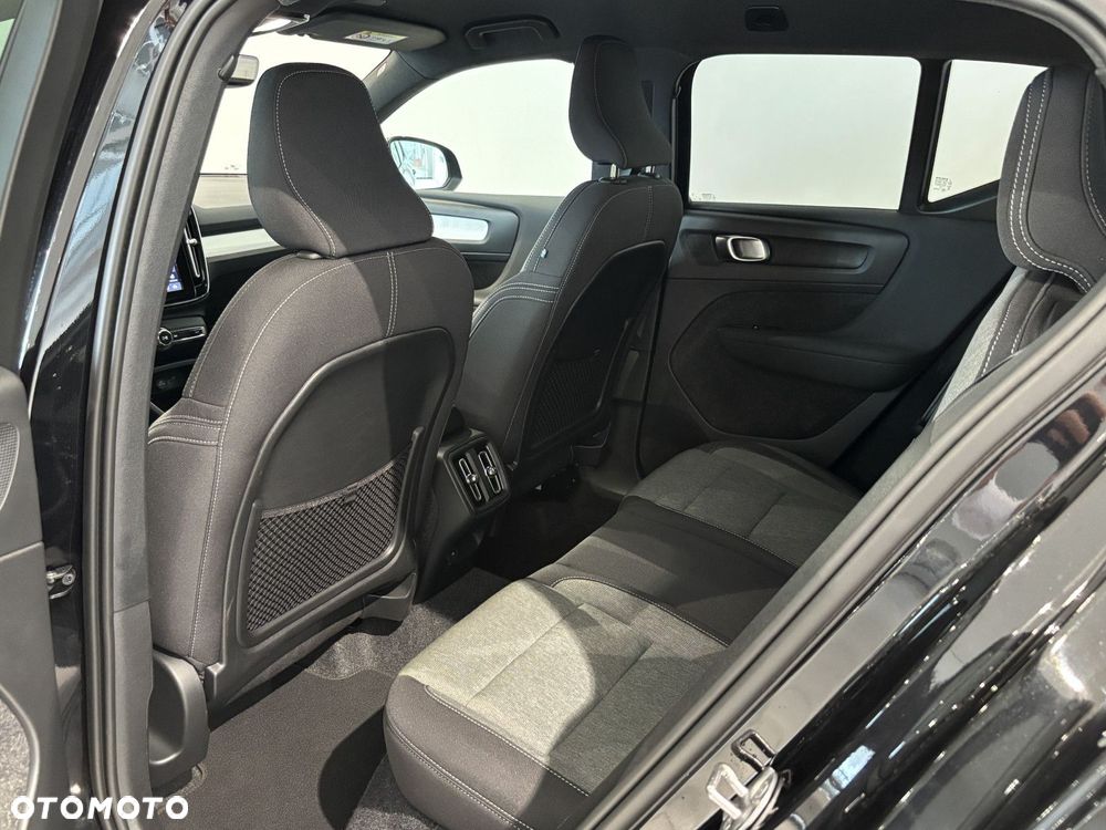 Volvo XC 40 - 23