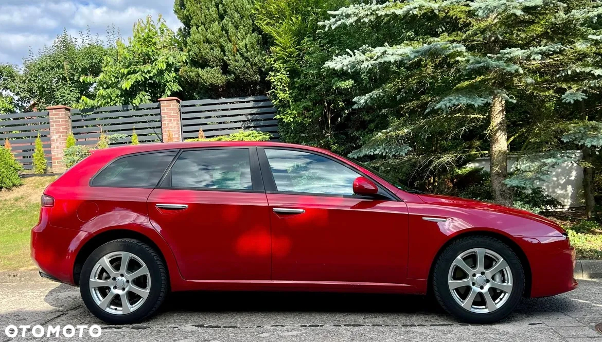 Alfa Romeo 159 - 2