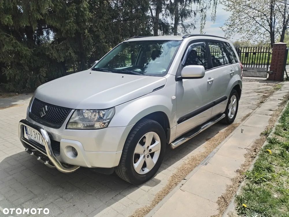 Suzuki Grand Vitara 2.0 Comfort Family - 4