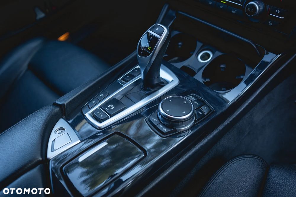 BMW Seria 5 535d xDrive - 21