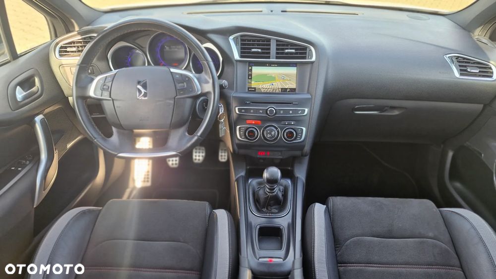 Citroën DS4 Crossback BlueHDi 120 S&S - 14