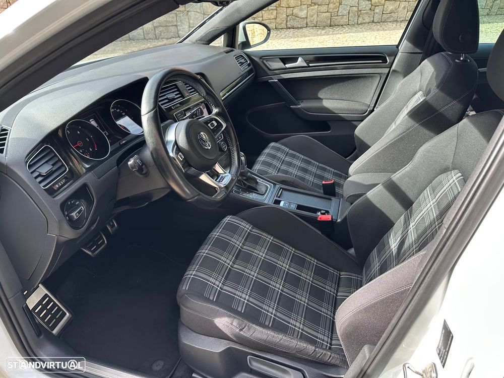 VW Golf 2.0 TDi GTD DSG - 16