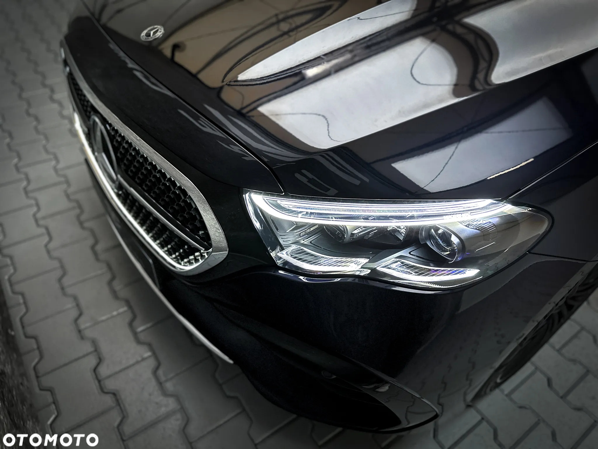 Mercedes-Benz Klasa E 220 d T 4Matic 9G-TRONIC Edition AMG Line - 14