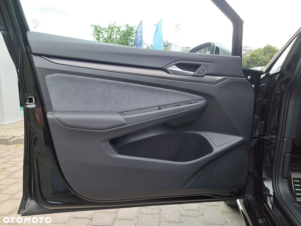 Volkswagen Golf Variant 2.0 TSI 4Motion R - 16