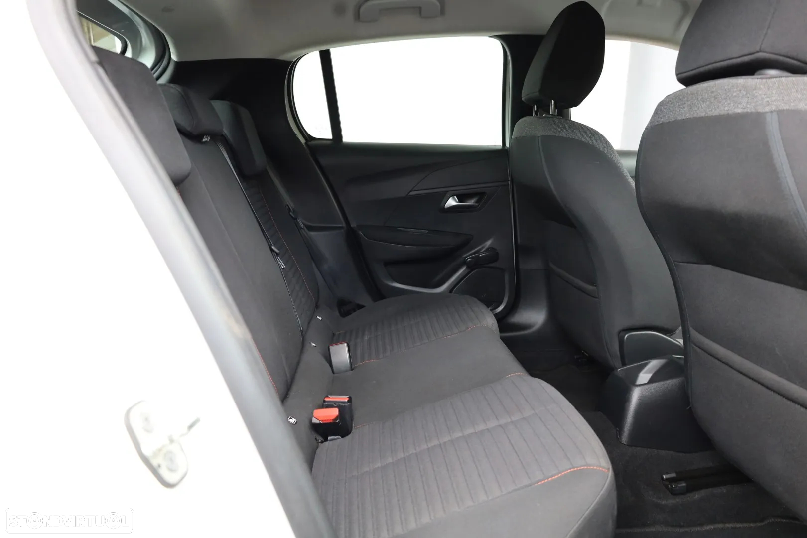 Peugeot 208 1.2 PureTech Active - 37
