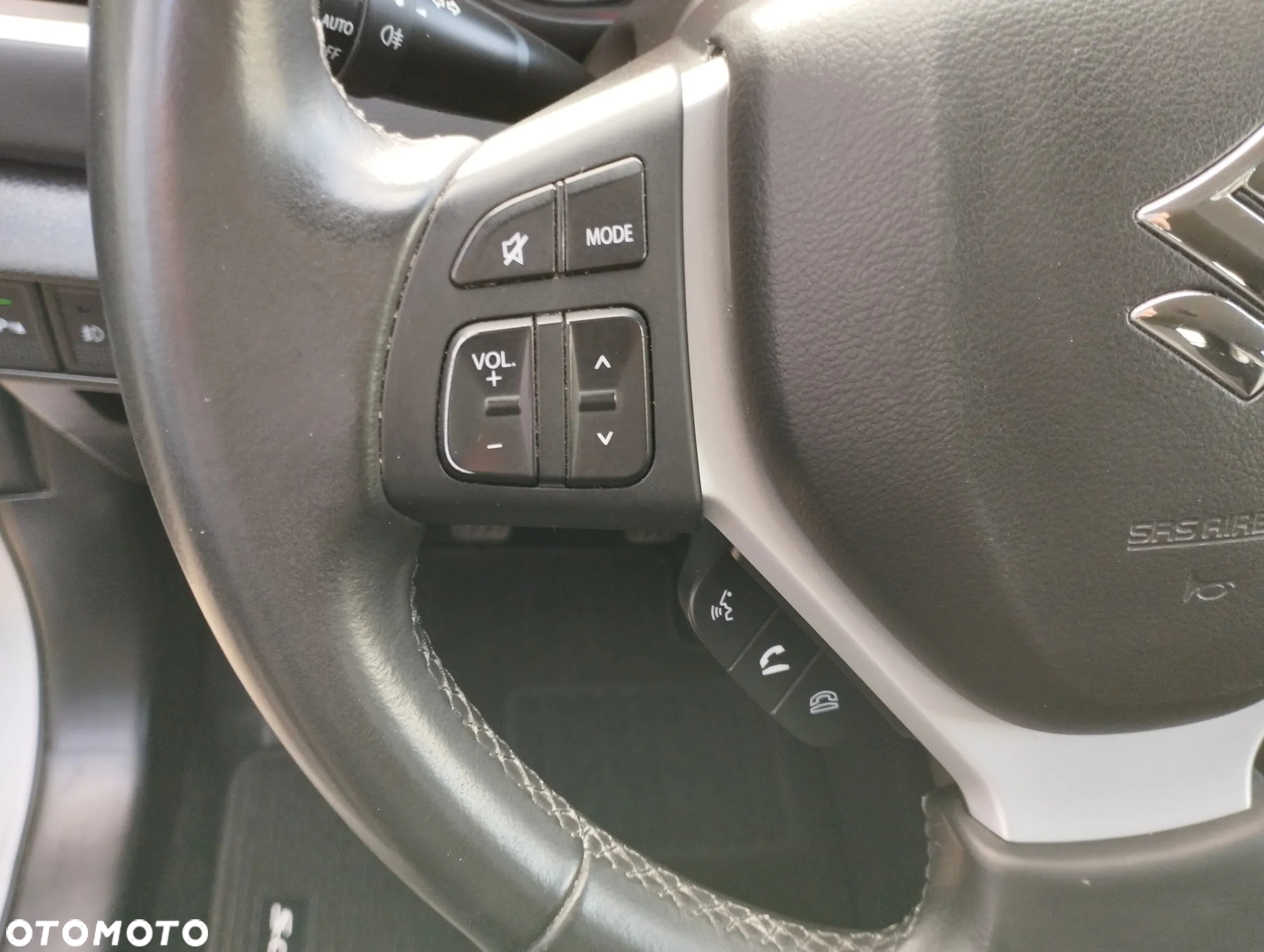 Suzuki SX4 S-Cross 1.4 SHVS Premium 4WD - 13