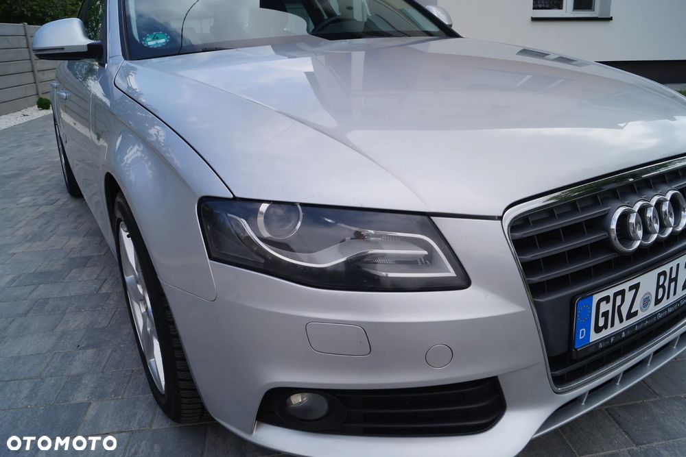 Audi A4 Avant 2.0 TDI DPF Ambition - 12