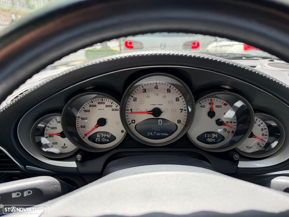 Porsche 911 (997) Carrera 4 S - 46