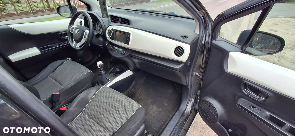 Toyota Yaris - 15