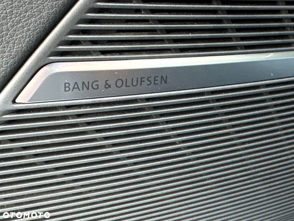 Audi RS Q8 - 39