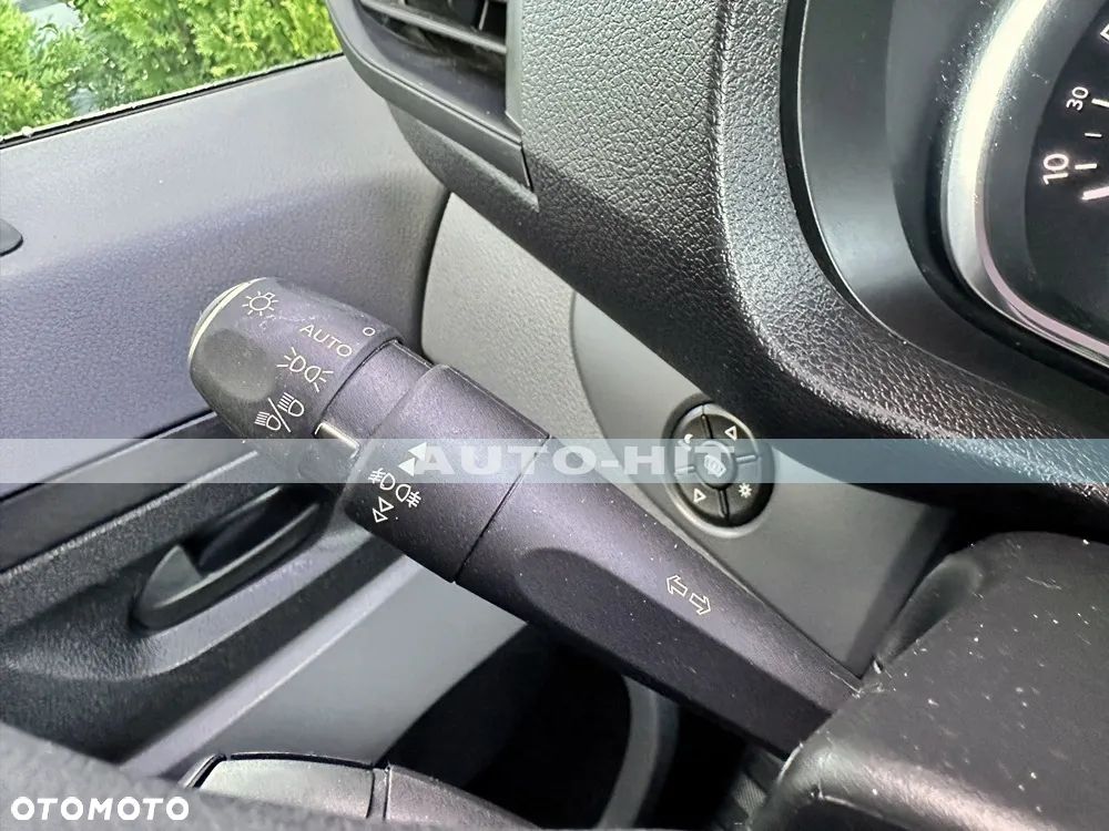 Opel Vivaro - 23