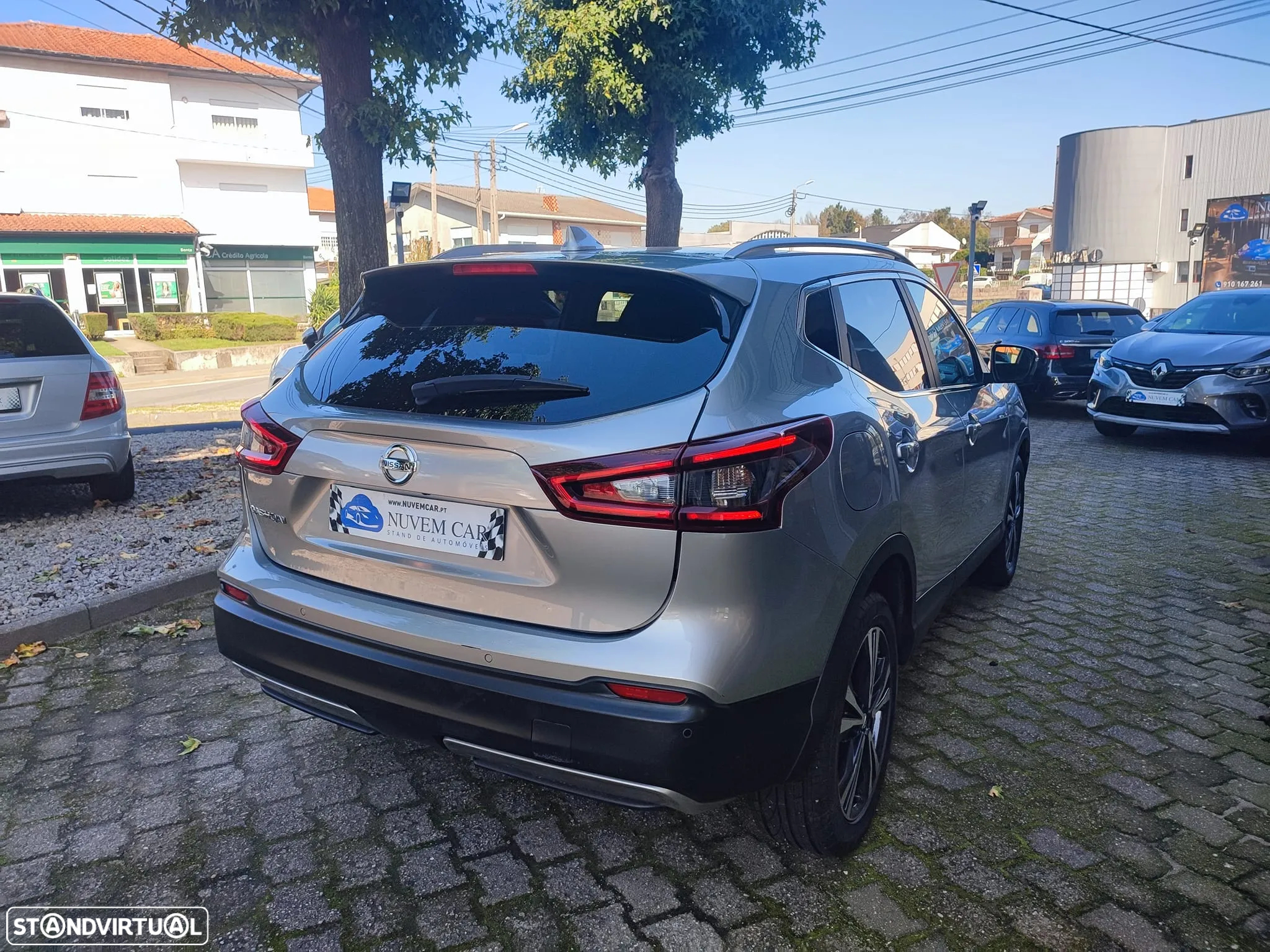 Nissan Qashqai 1.5 dCi N-Connecta J18+Led - 4