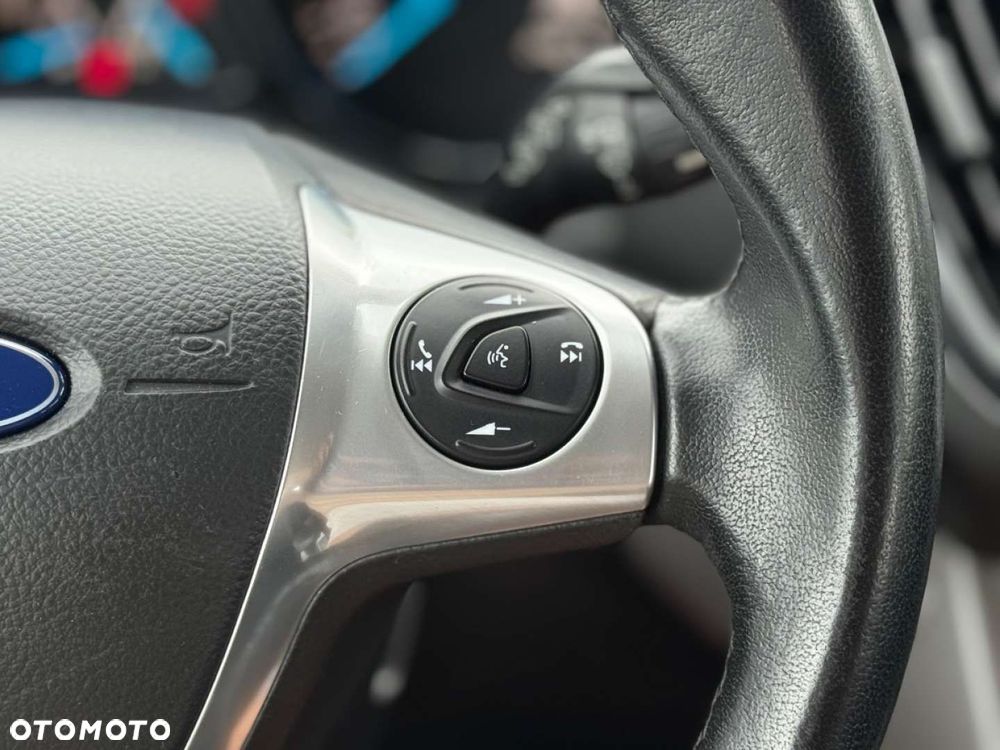 Ford Kuga - 18