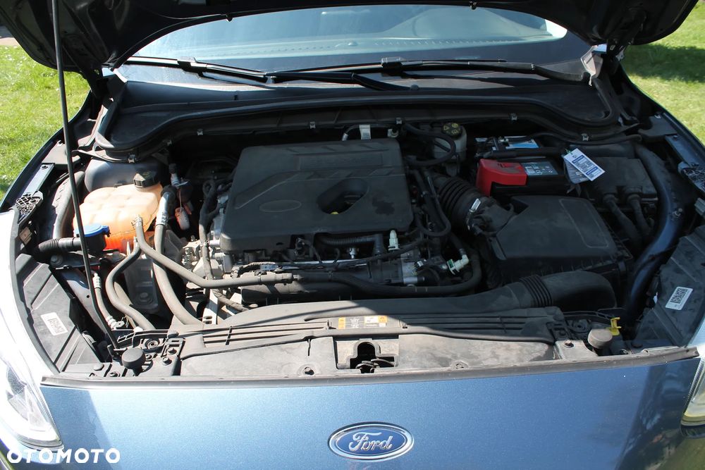Ford Focus 1.5 EcoBoost Titanium ASS - 6