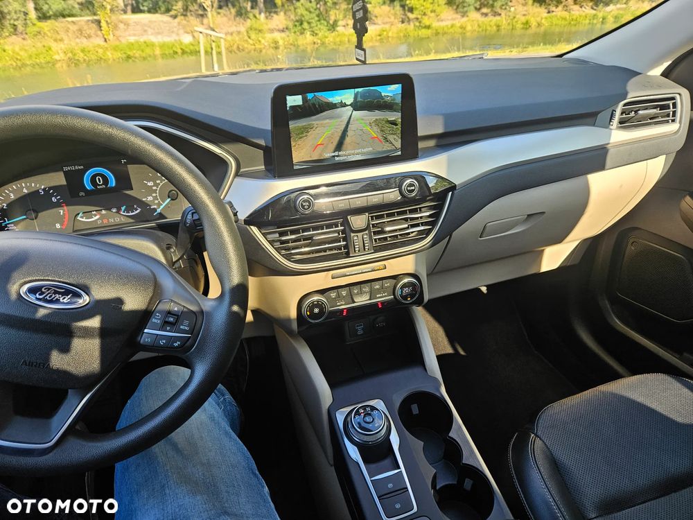 Ford Kuga 1.5 EcoBoost ST-LINE - 21