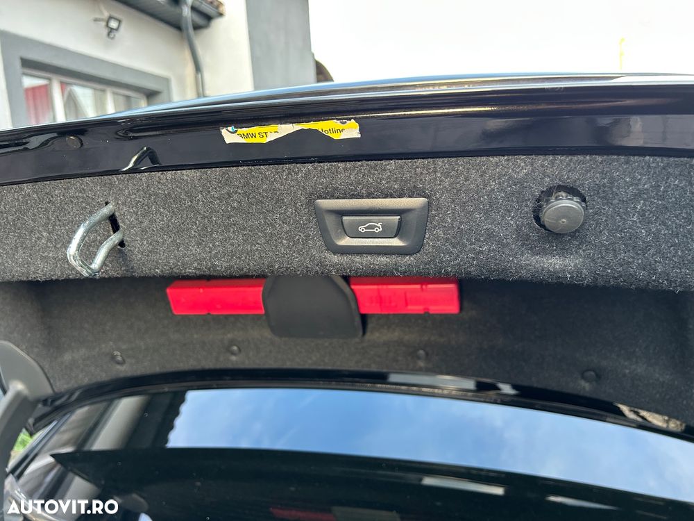 BMW Seria 5 520d Aut. Sport Line - 13