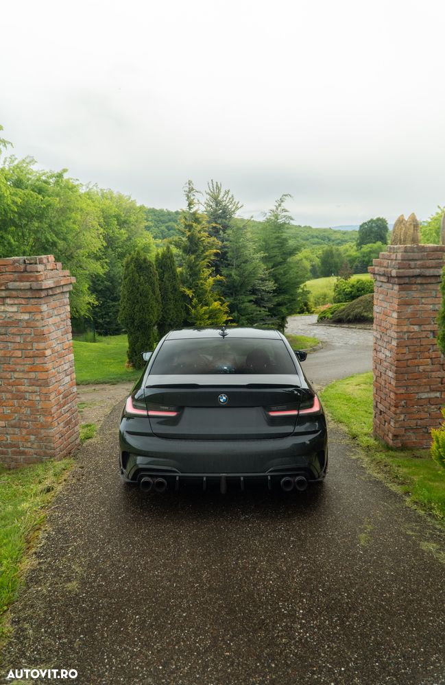 BMW Seria 3 330i Aut. M Sport - 2