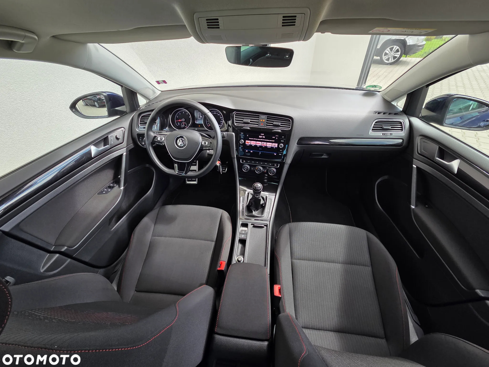 Volkswagen Golf - 13