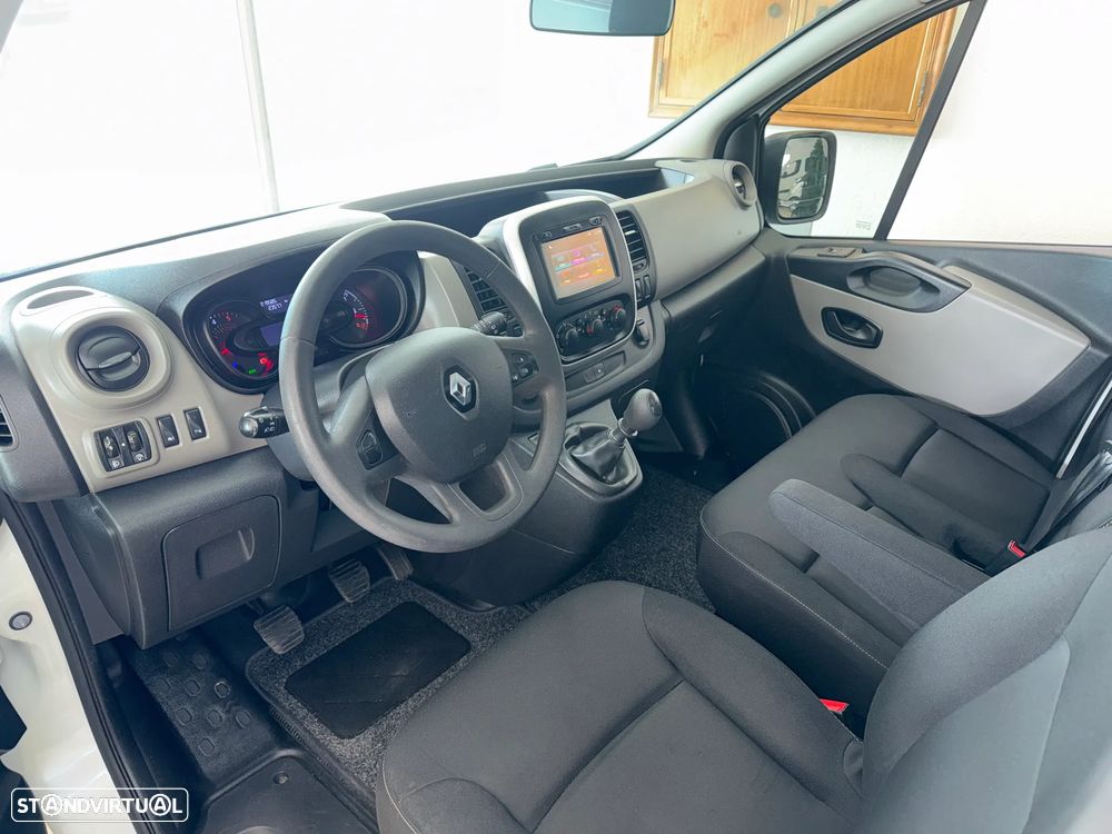 Renault Trafic - 13