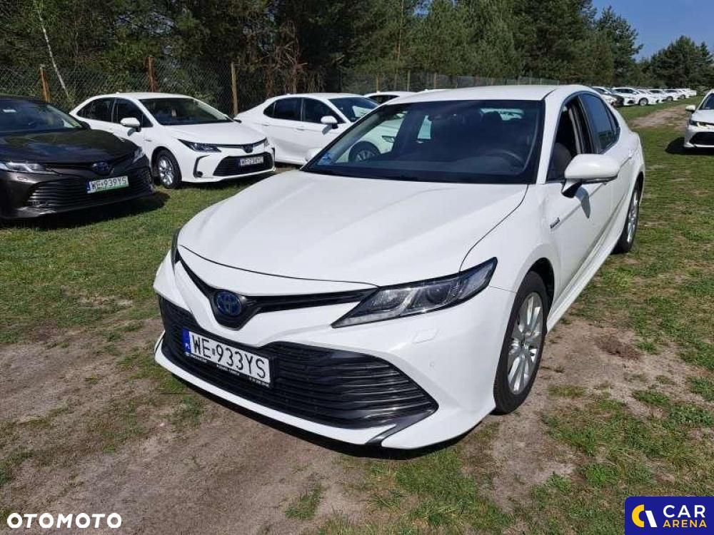 Toyota Camry - 3