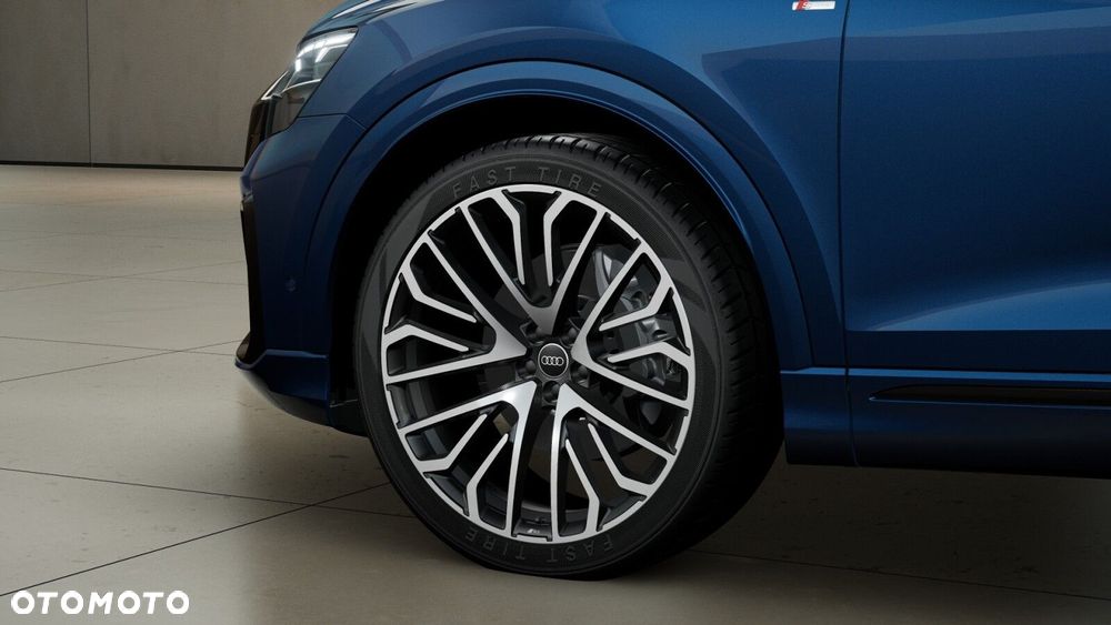Audi Q8 - 6