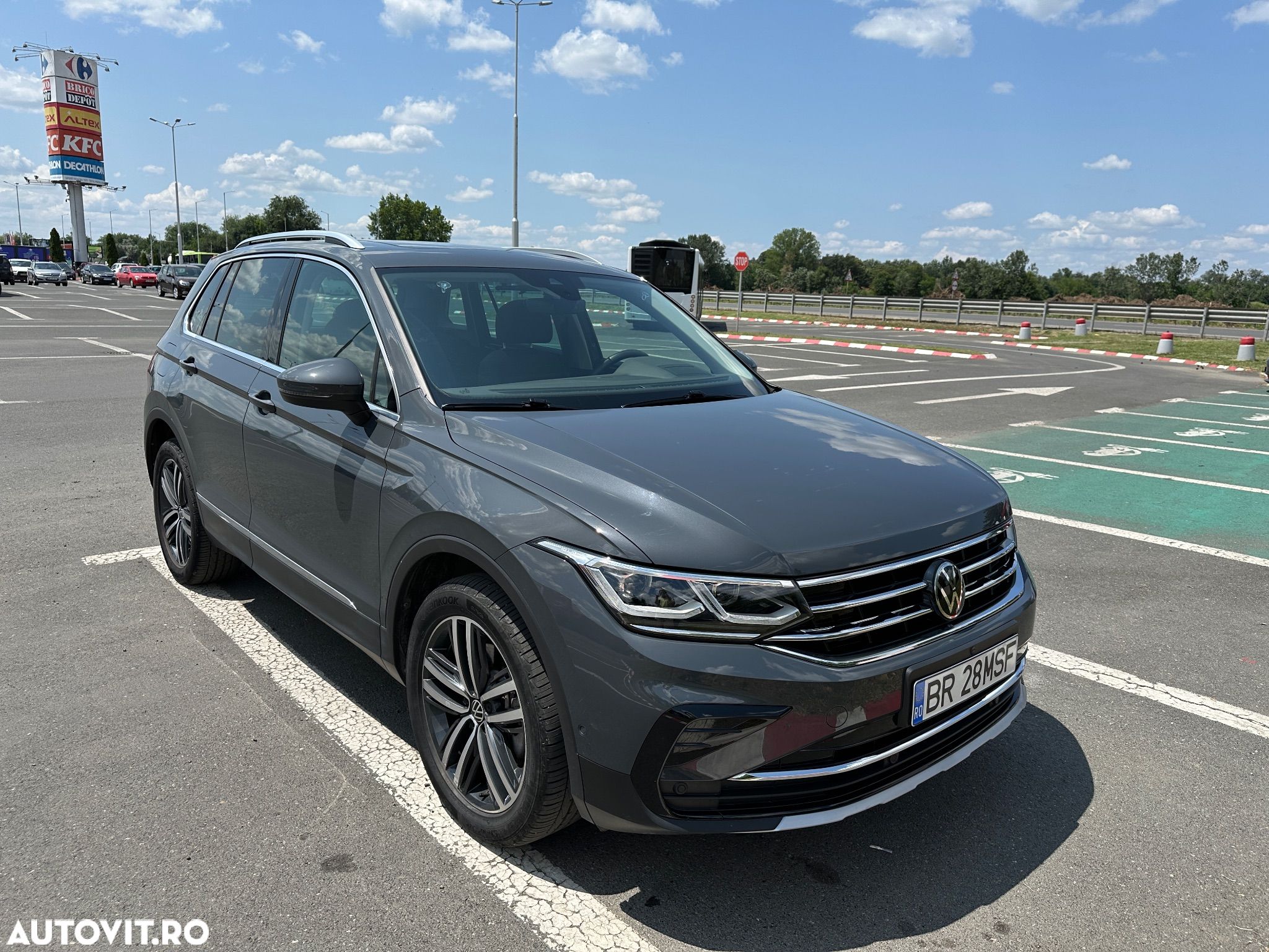 Volkswagen Tiguan 1.4 eHybrid OPF Elegance - 1
