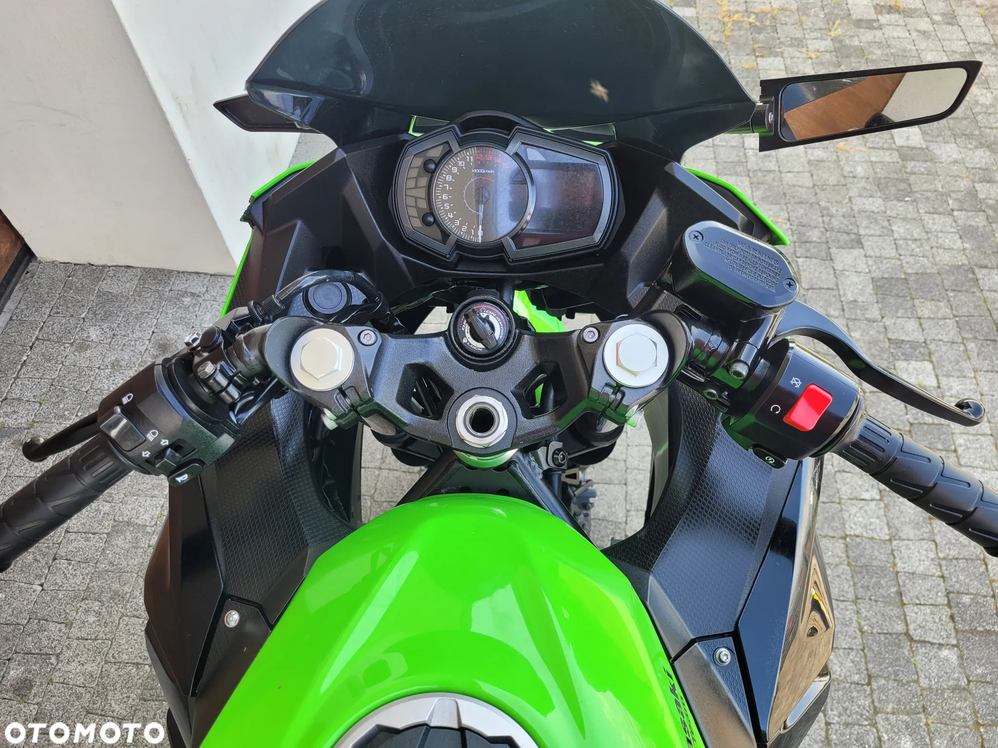 Kawasaki Ninja 400 - 8