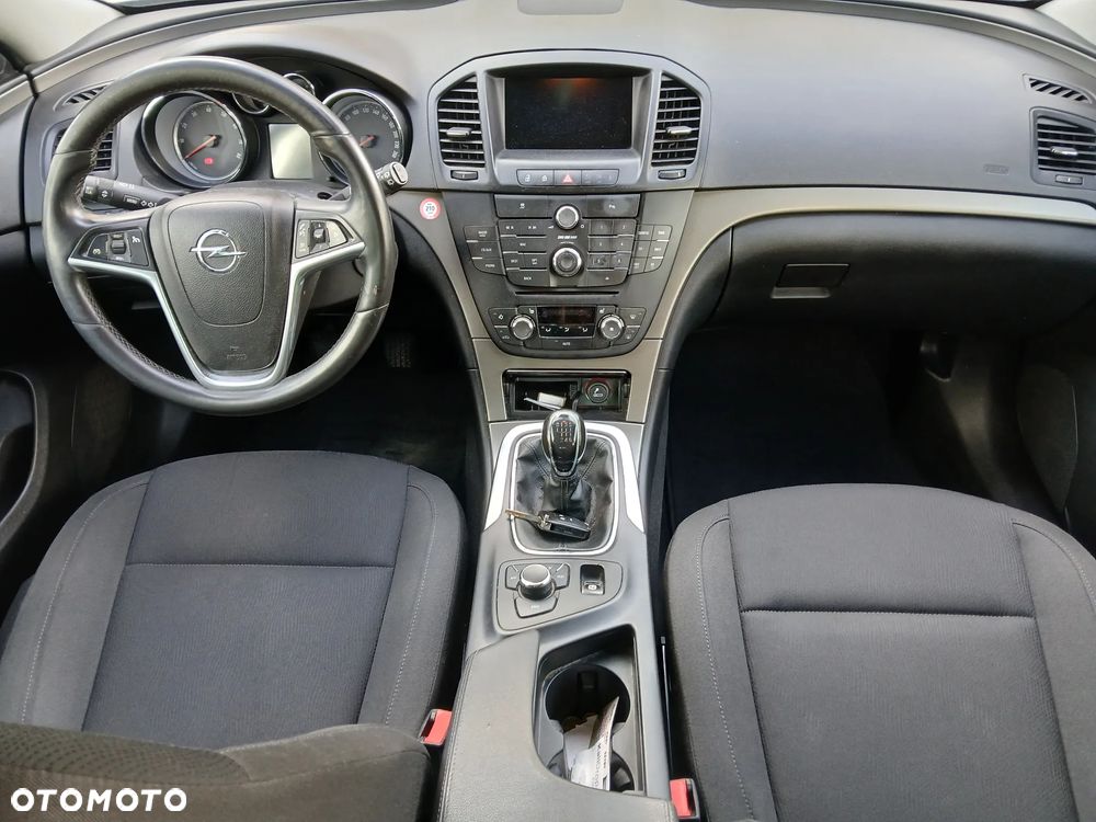 Opel Insignia - 14