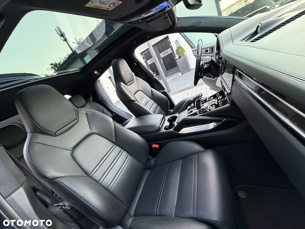 Porsche Cayenne Turbo - 15