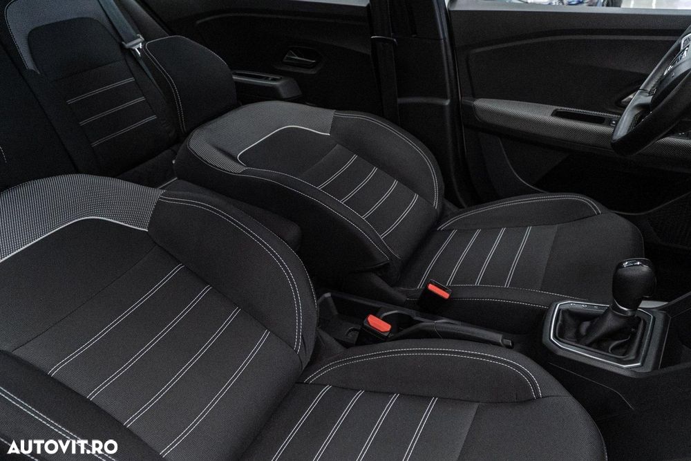 Dacia Logan TCe 90 CVT Journey - 38